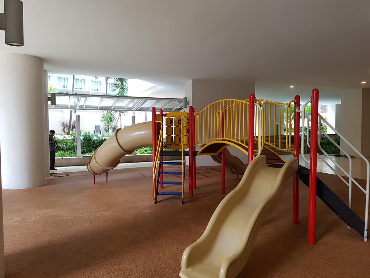 Mowu Suites At Klcc City Center Куала Лумпур Екстериор снимка