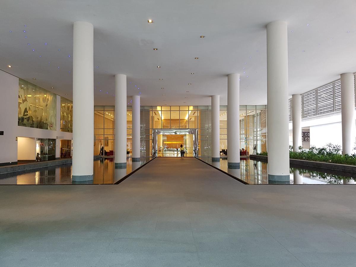 Mowu Suites At Klcc City Center Куала Лумпур Екстериор снимка
