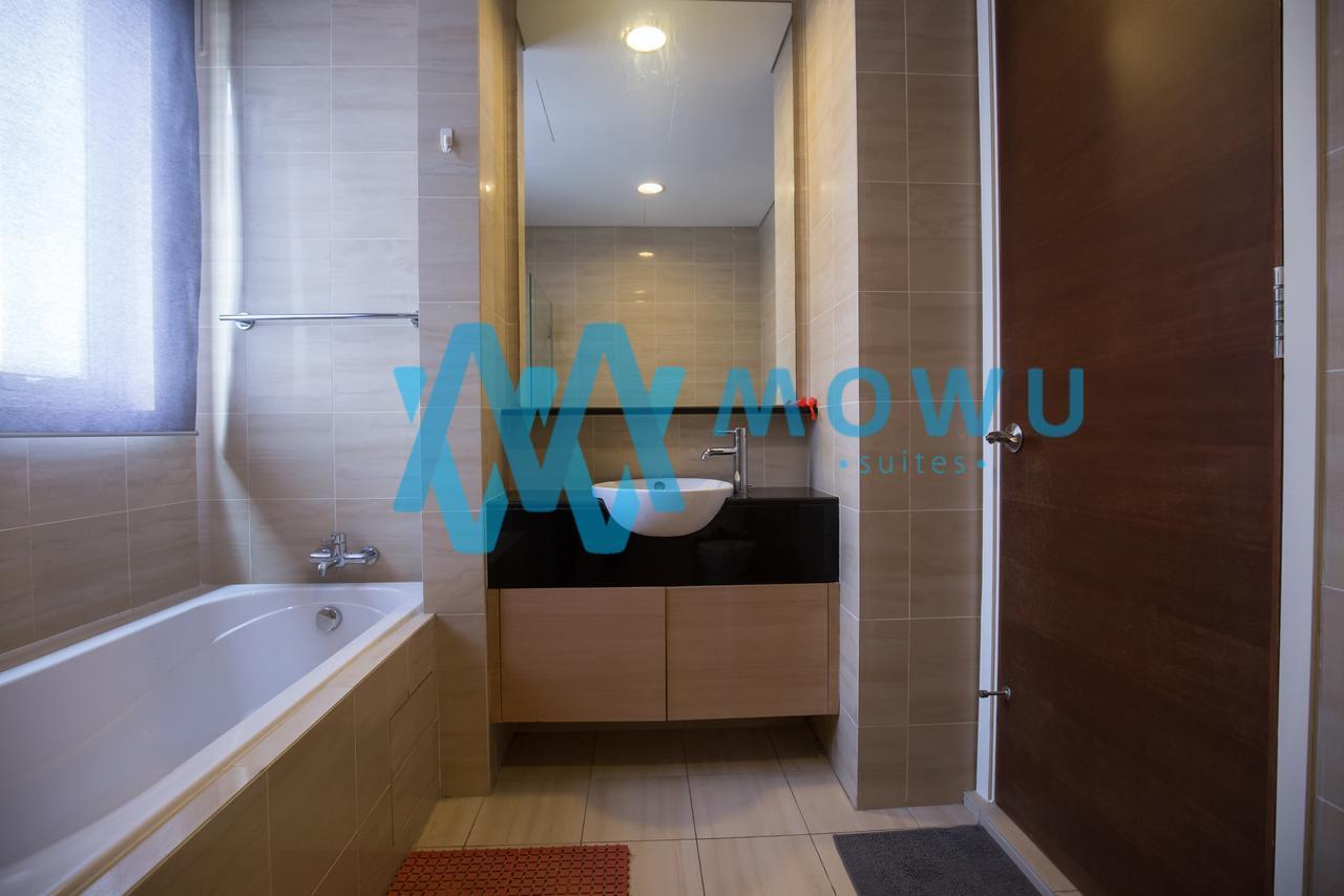 Mowu Suites At Klcc City Center Куала Лумпур Екстериор снимка